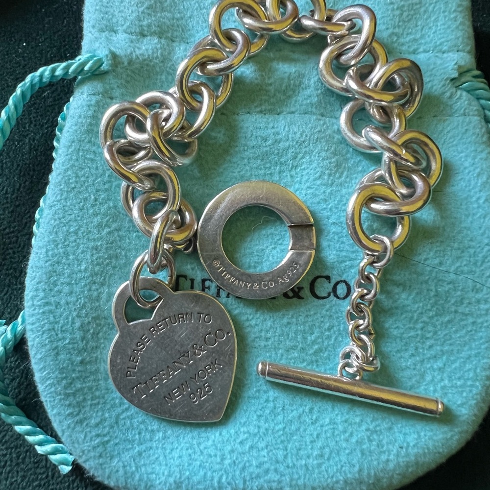 Authentic Tiffany toggle bracelet. Great condition.